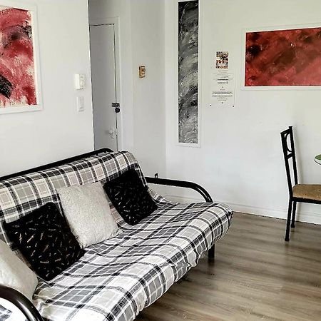 Quiet Cozy Apartment Next To Highway Wifi+Netflix Edmundston Exterior foto